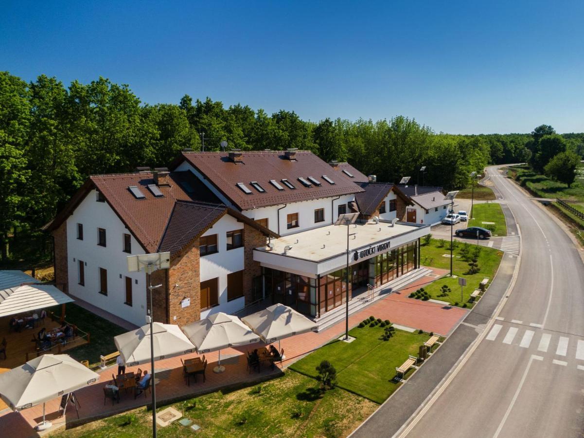Otocki Virovi Vandrarhem Otok  Exteriör bild